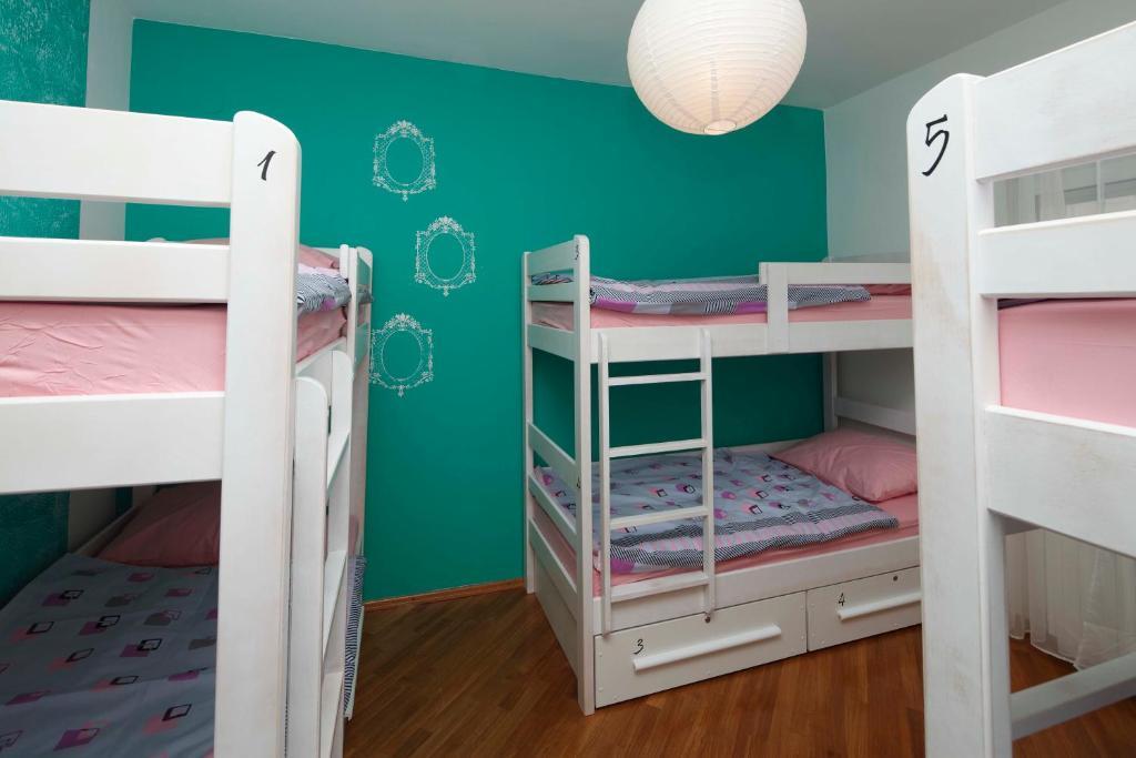 Pozitiv Hostel Загреб Номер фото