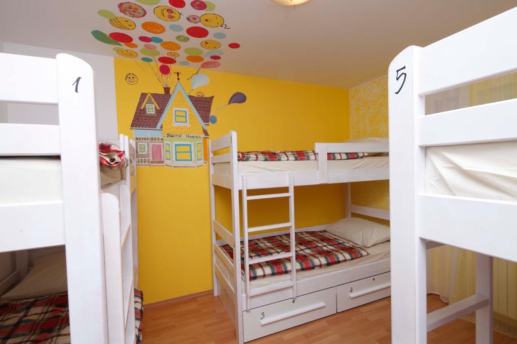 Pozitiv Hostel Загреб Номер фото